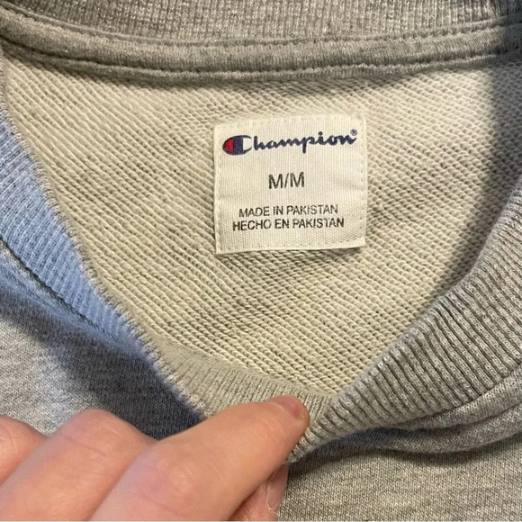 Champion Script Spell Out Pullover Crewneck Sweatshirt - Picture 4 of 8
